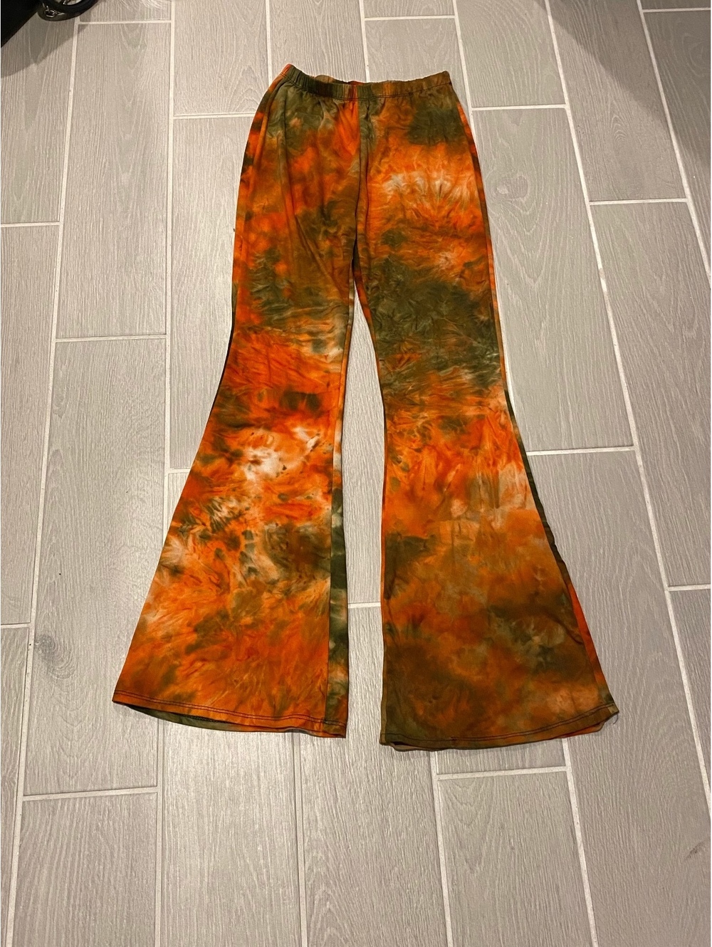 Arabella Tie-Dye Flared Pants in Orange and Green